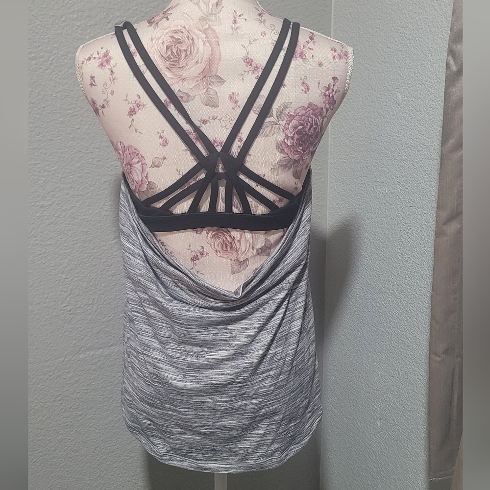 Women's Gray Sleeveless Top